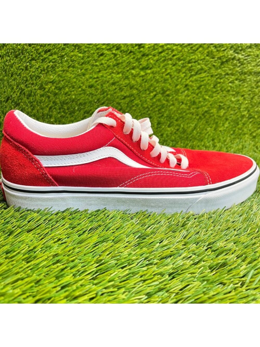 Vans Old Skool Mens Size 10 Red White Athletic Walking Skateboard Shoes Sneakers